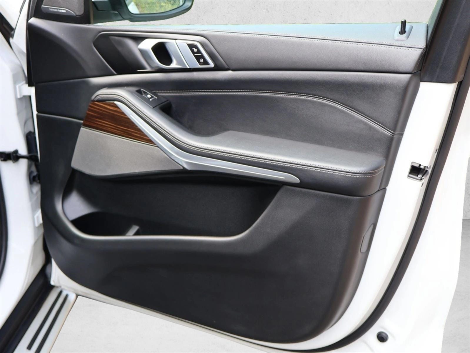 2026 BMW X5 40i - Photo 25