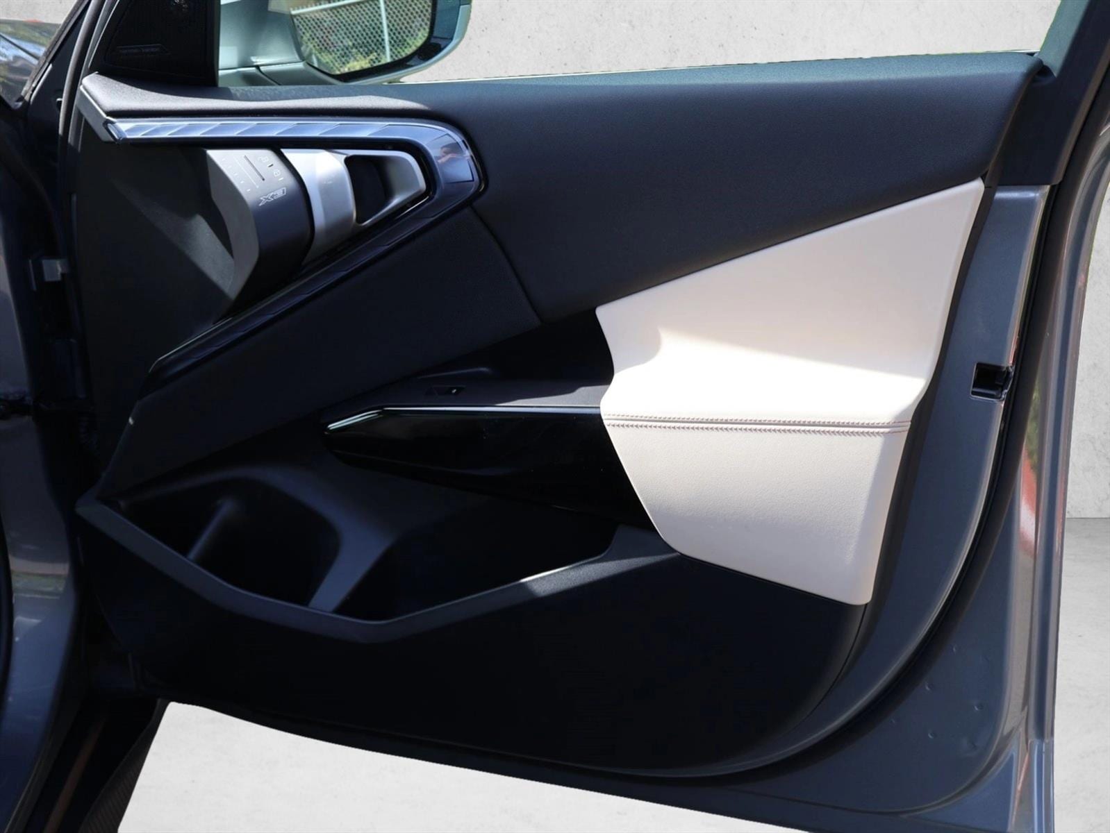 2026 BMW X3 30 - Photo 24