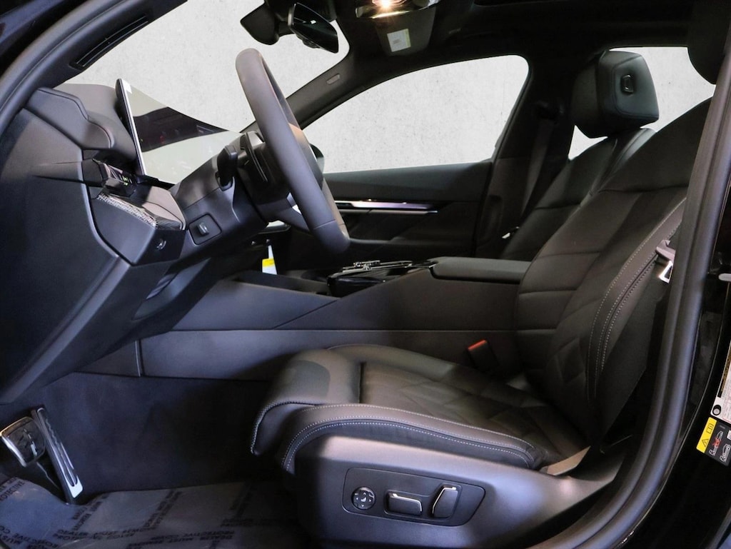 Used 2027 BMW 550e xDrive Sedan