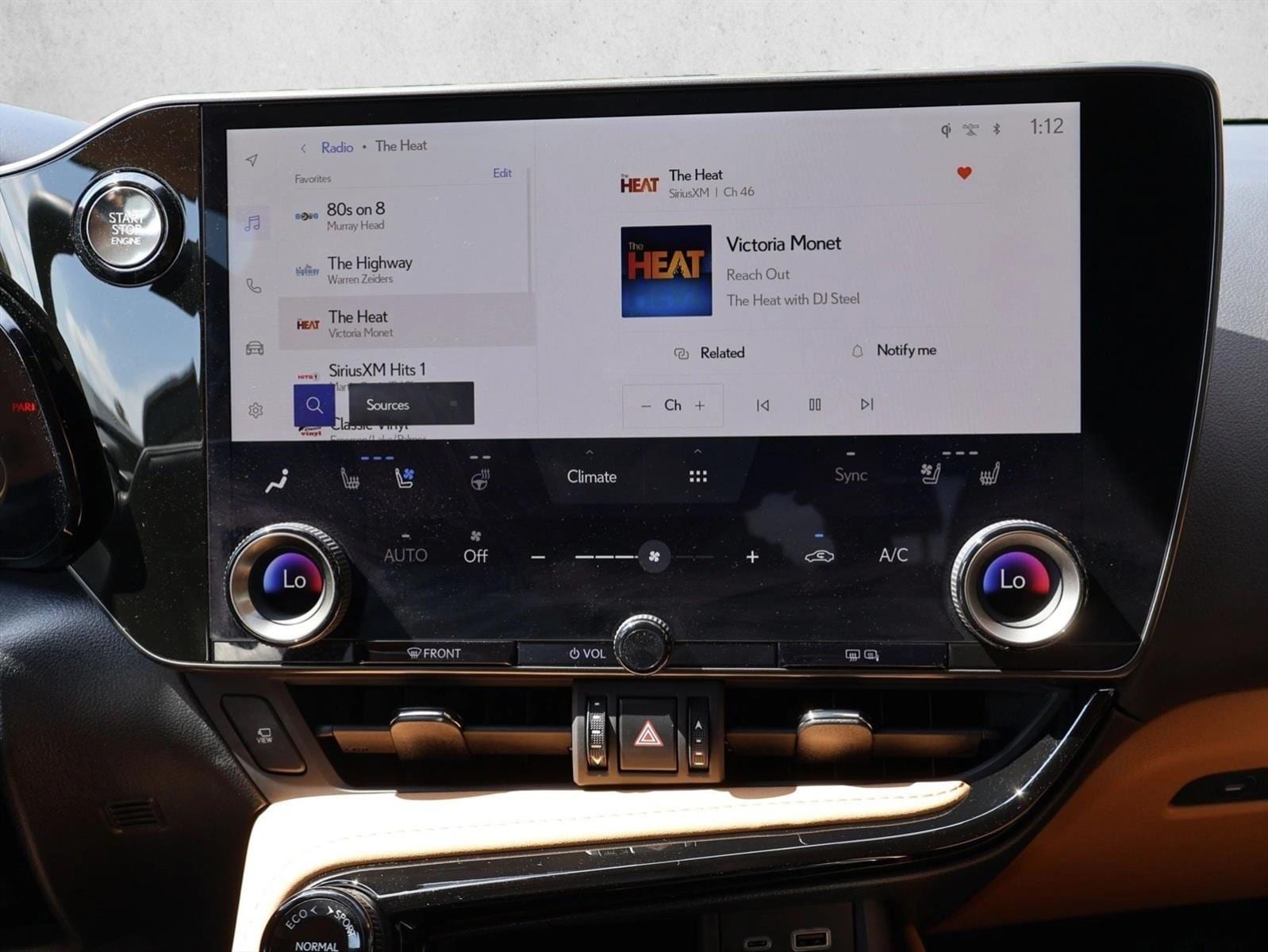 2025 Lexus NX 350 - Photo 16