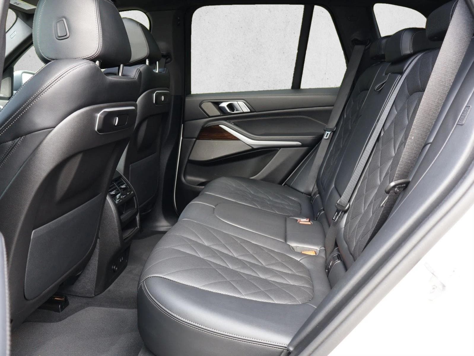 2026 BMW X5 40i - Photo 23