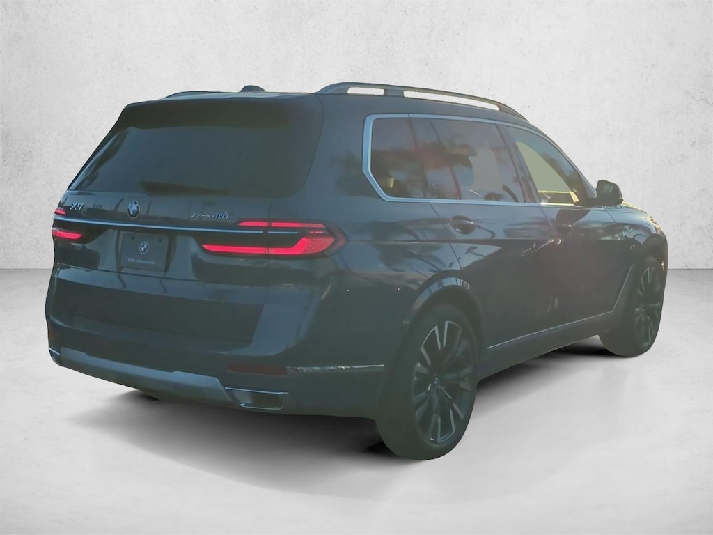 New 2027 BMW X7 xDrive40i SUV