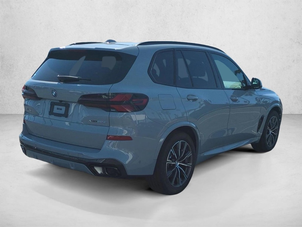 New 2026 BMW X5 PHEV xDrive50e SUV
