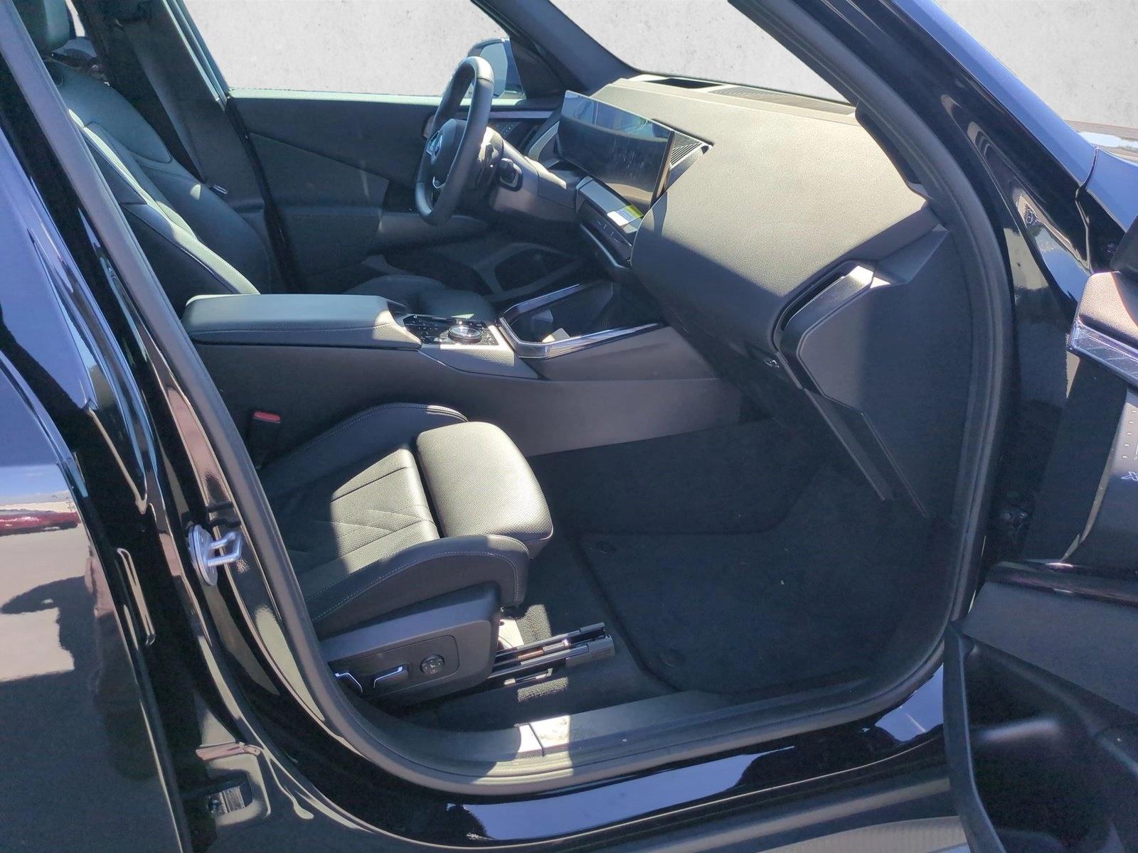 2025 BMW X3 30 - Photo 22