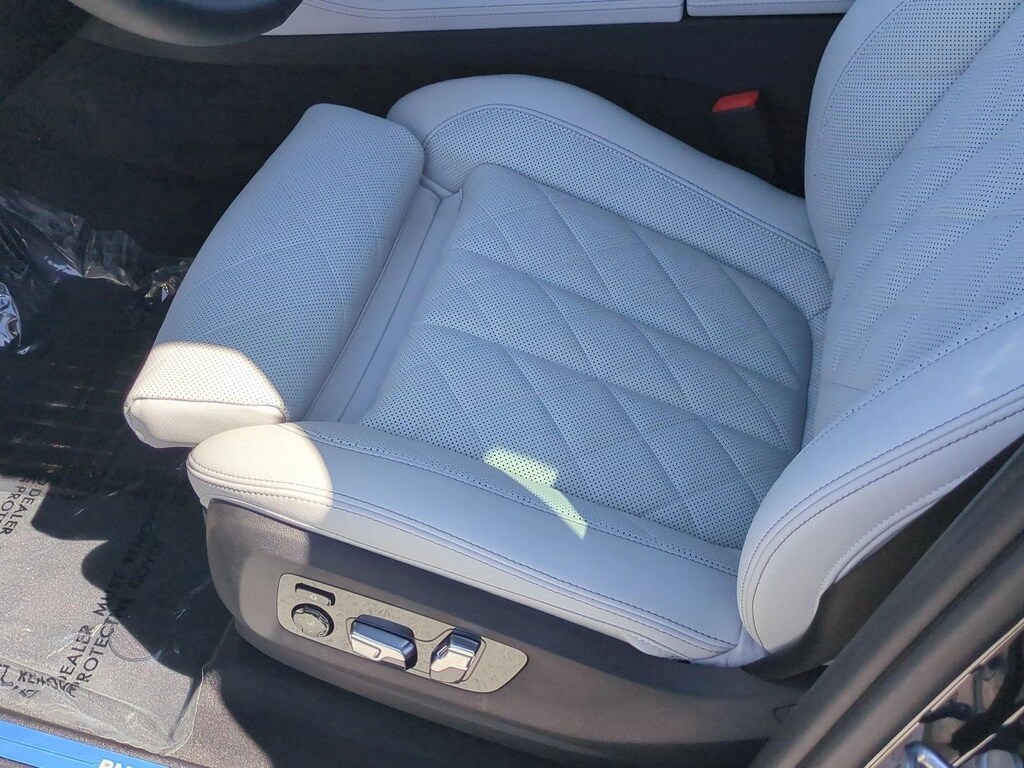 New 2026 BMW X5 PHEV xDrive50e SUV