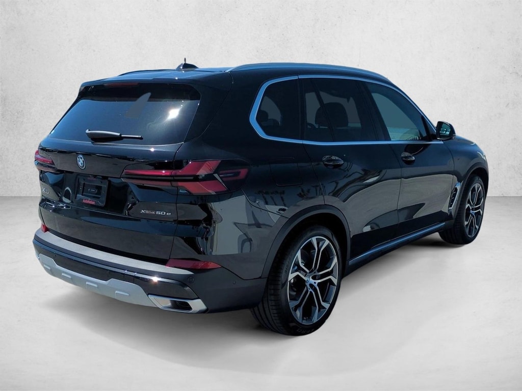 New 2026 BMW X5 PHEV xDrive50e SUV
