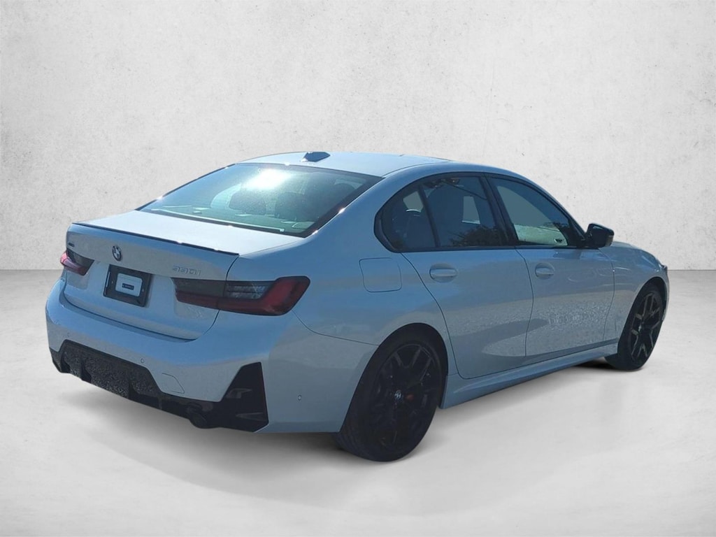 New 2026 BMW 330i xDrive Sedan
