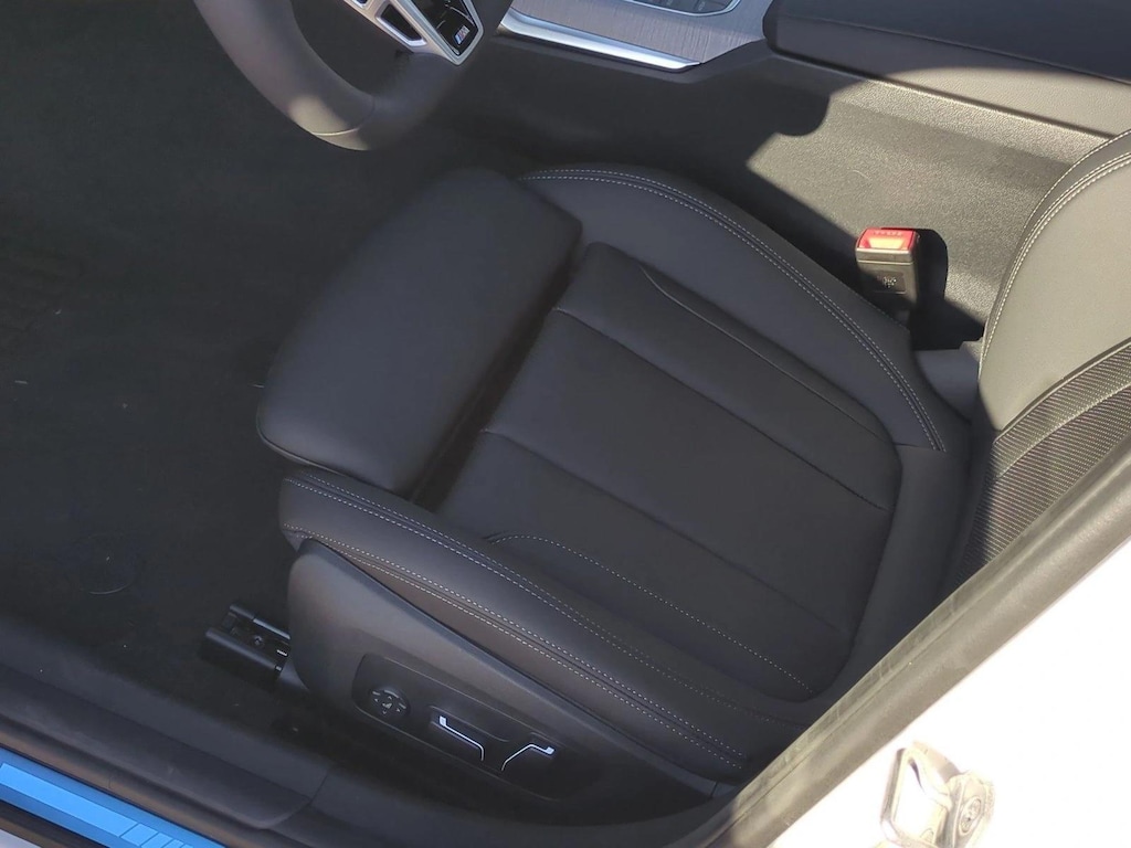 New 2026 BMW 330i Sedan