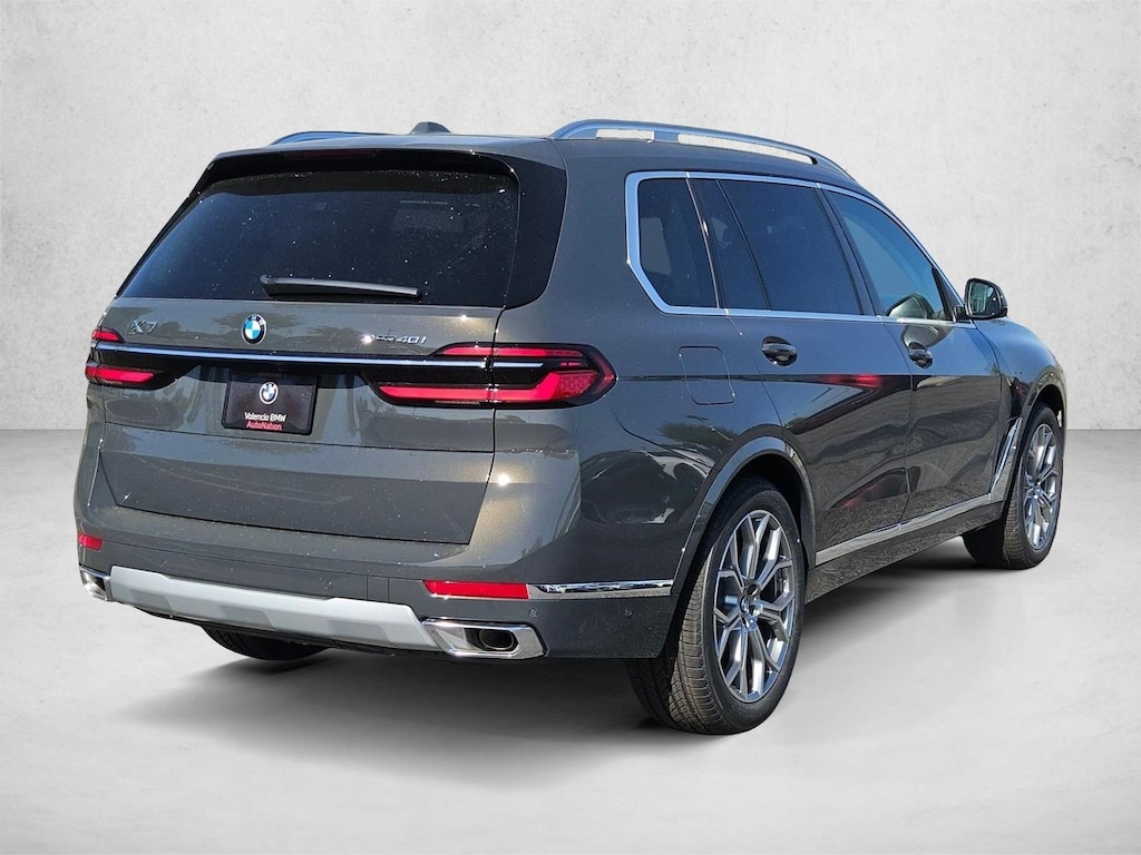 New 2027 BMW X7 xDrive40i SUV
