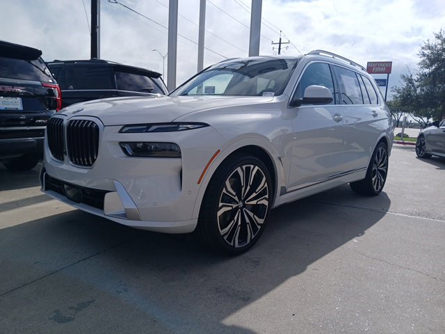 New 2027 BMW X7 xDrive40i SUV