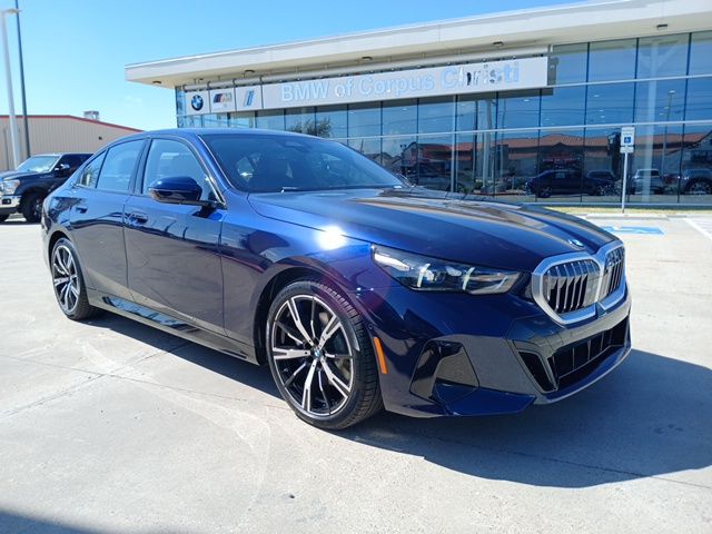 New 2026 BMW 5 Series 530i Sedan
