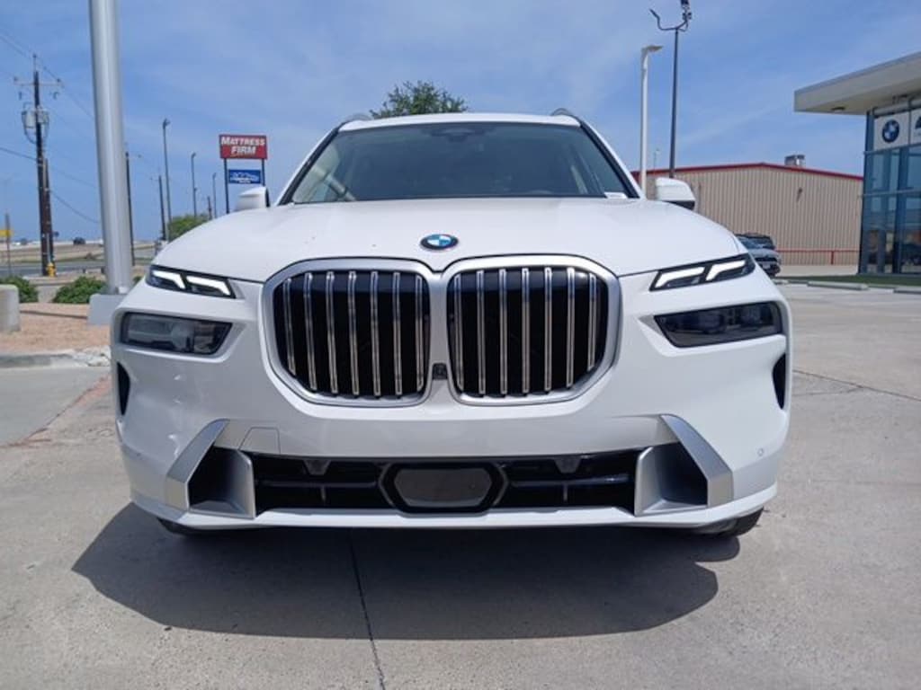 New 2027 BMW X7 xDrive40i SUV