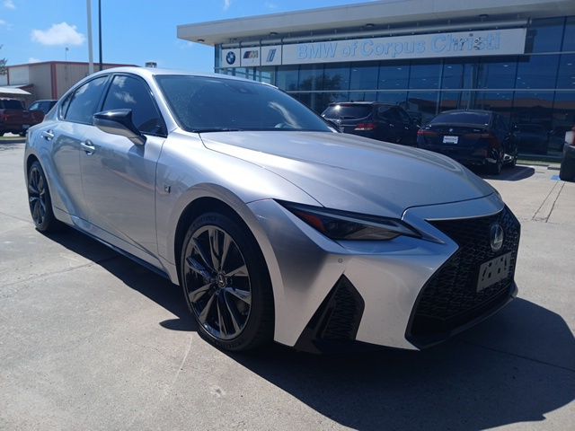 2022 Lexus IS