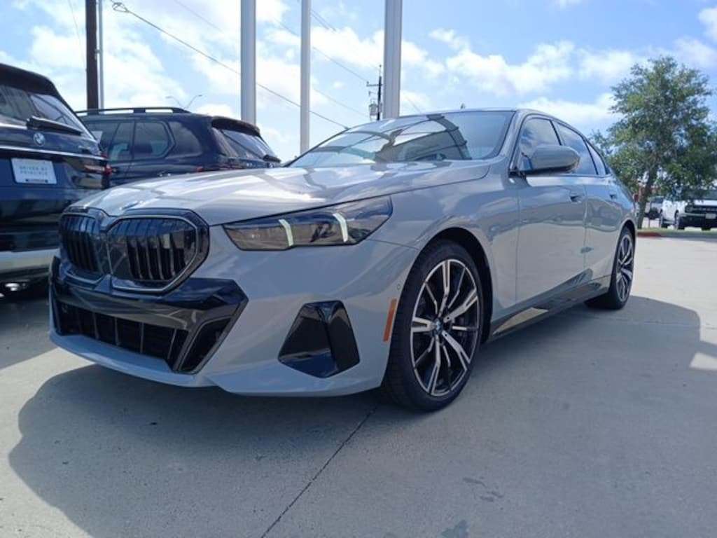 New 2026 BMW 5 Series 530i Sedan