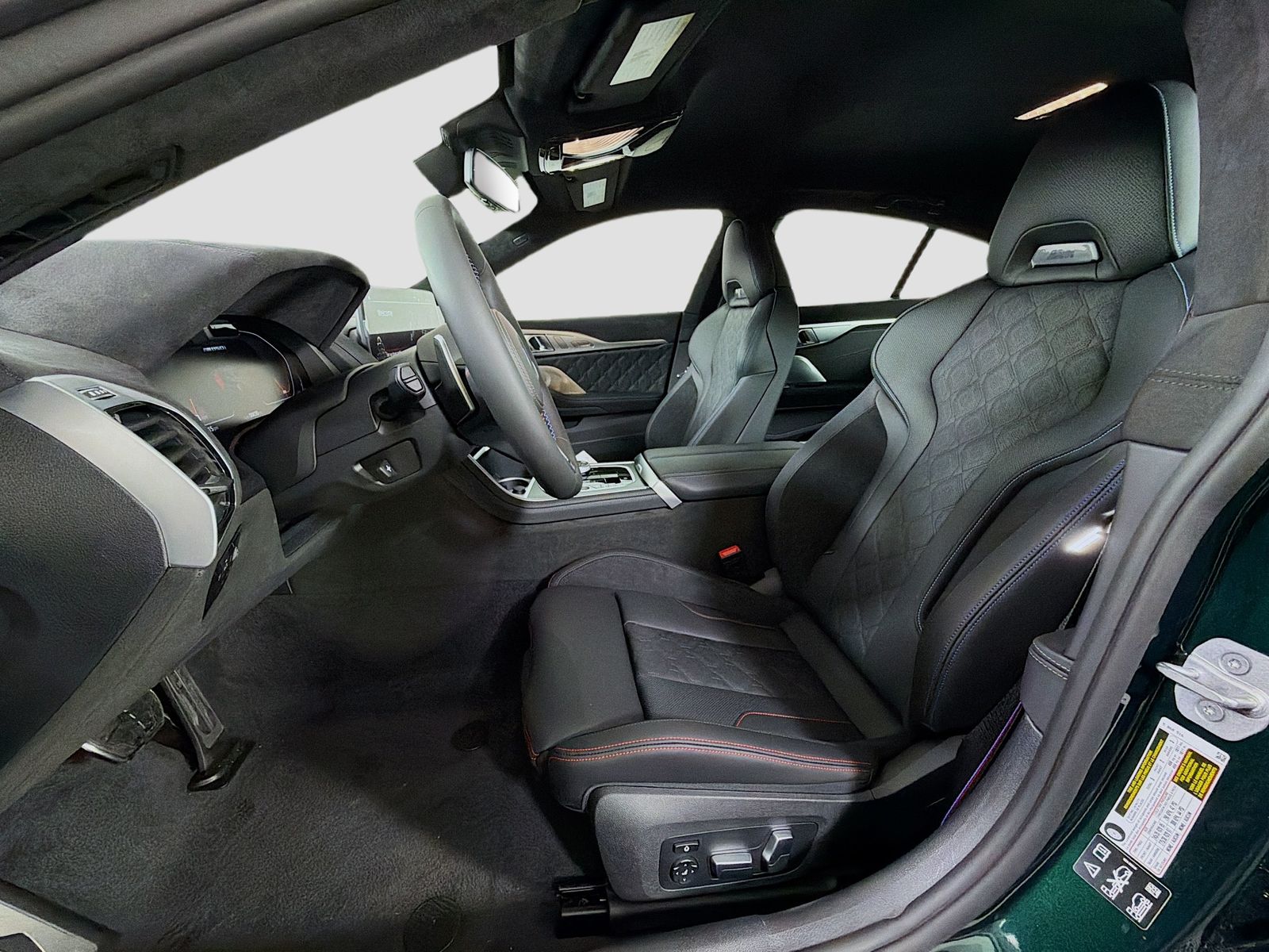 2026 BMW 8 Series M850i - Photo 12