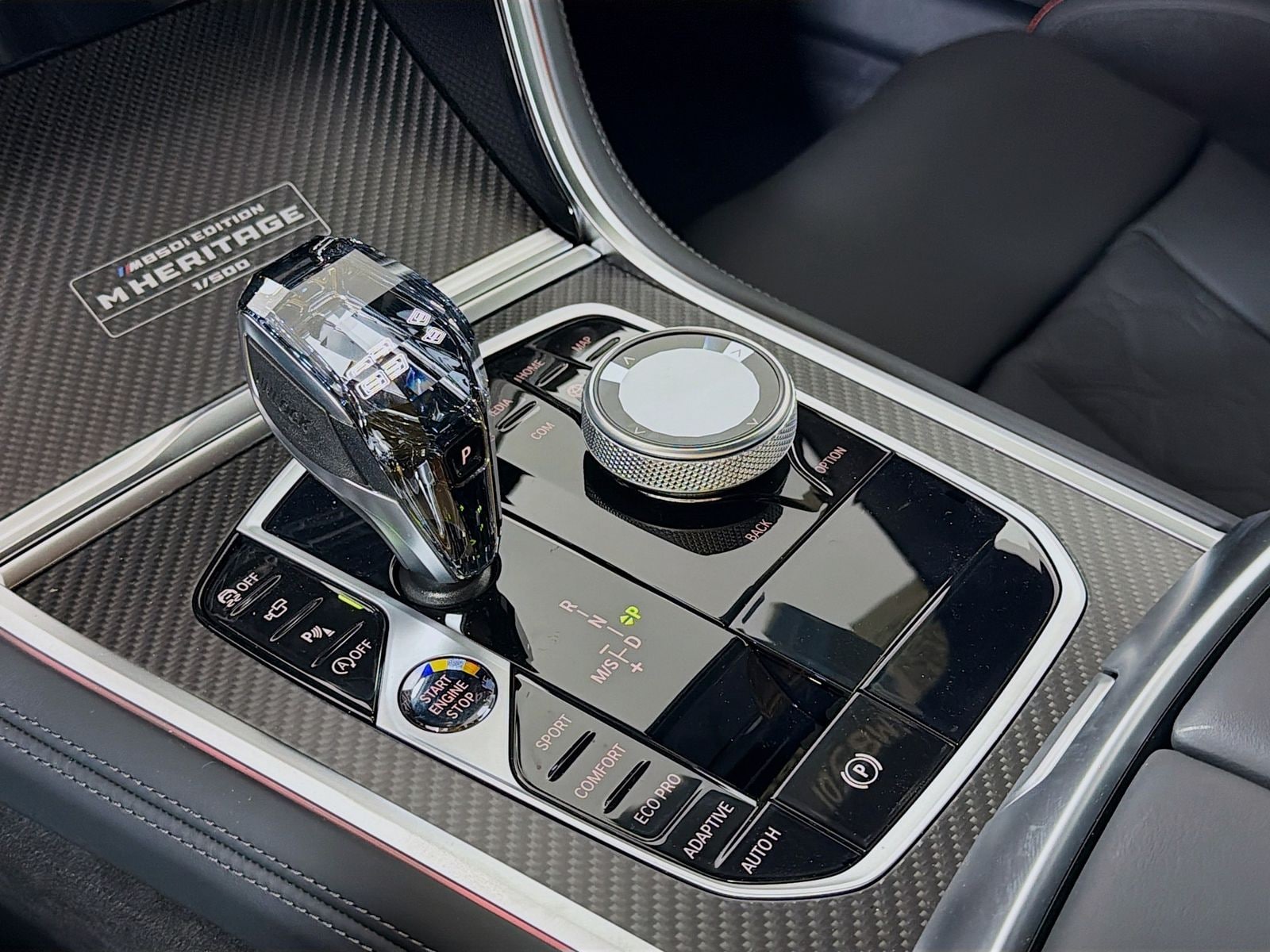2026 BMW 8 Series M850i - Photo 18
