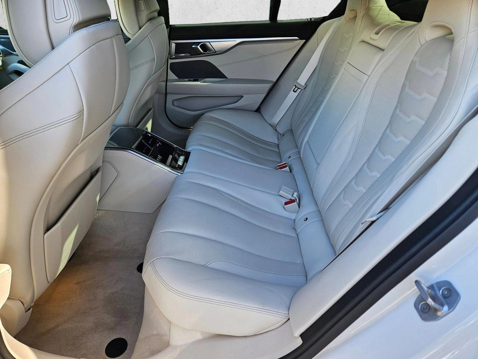 2026 BMW 8 Series 840i - Photo 15