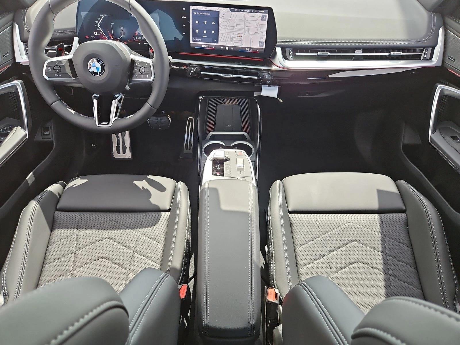 2026 BMW X1 M35i - Photo 14