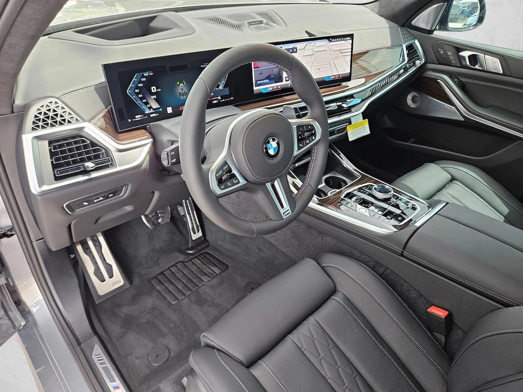 New 2027 BMW X7 M60i SUV