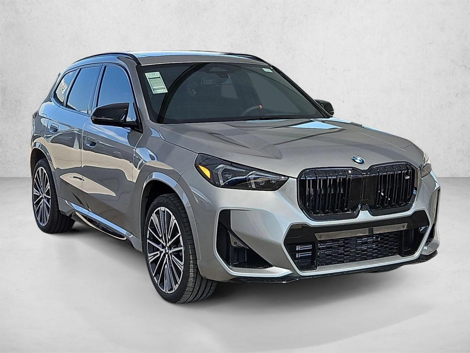 2026 BMW X1 M35i - Photo 7