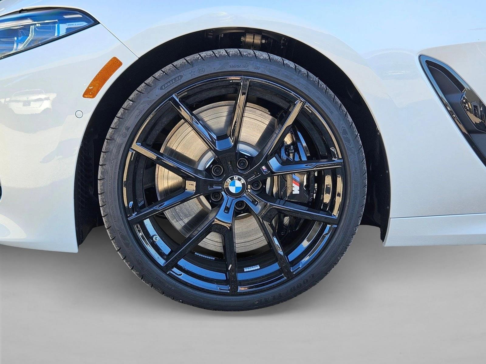 2026 BMW 8 Series 840i - Photo 9