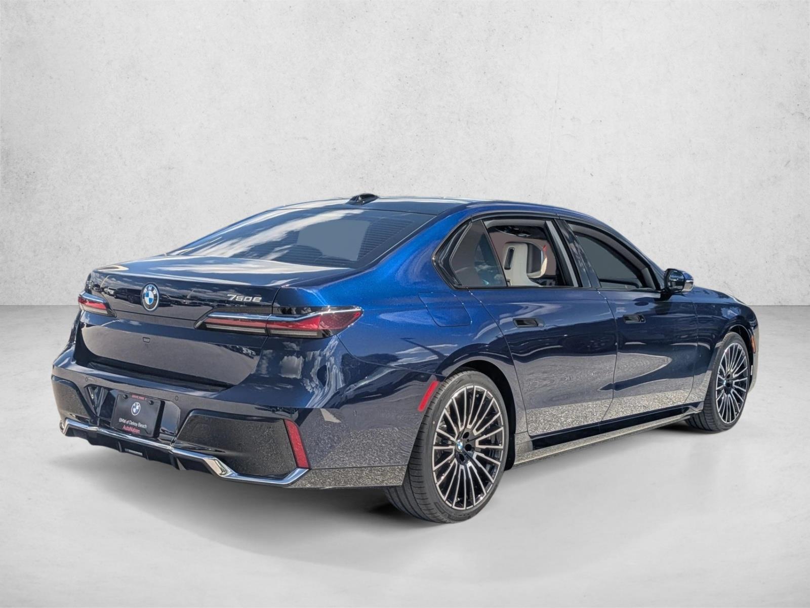 New 2026 BMW 750e xDrive Sedan