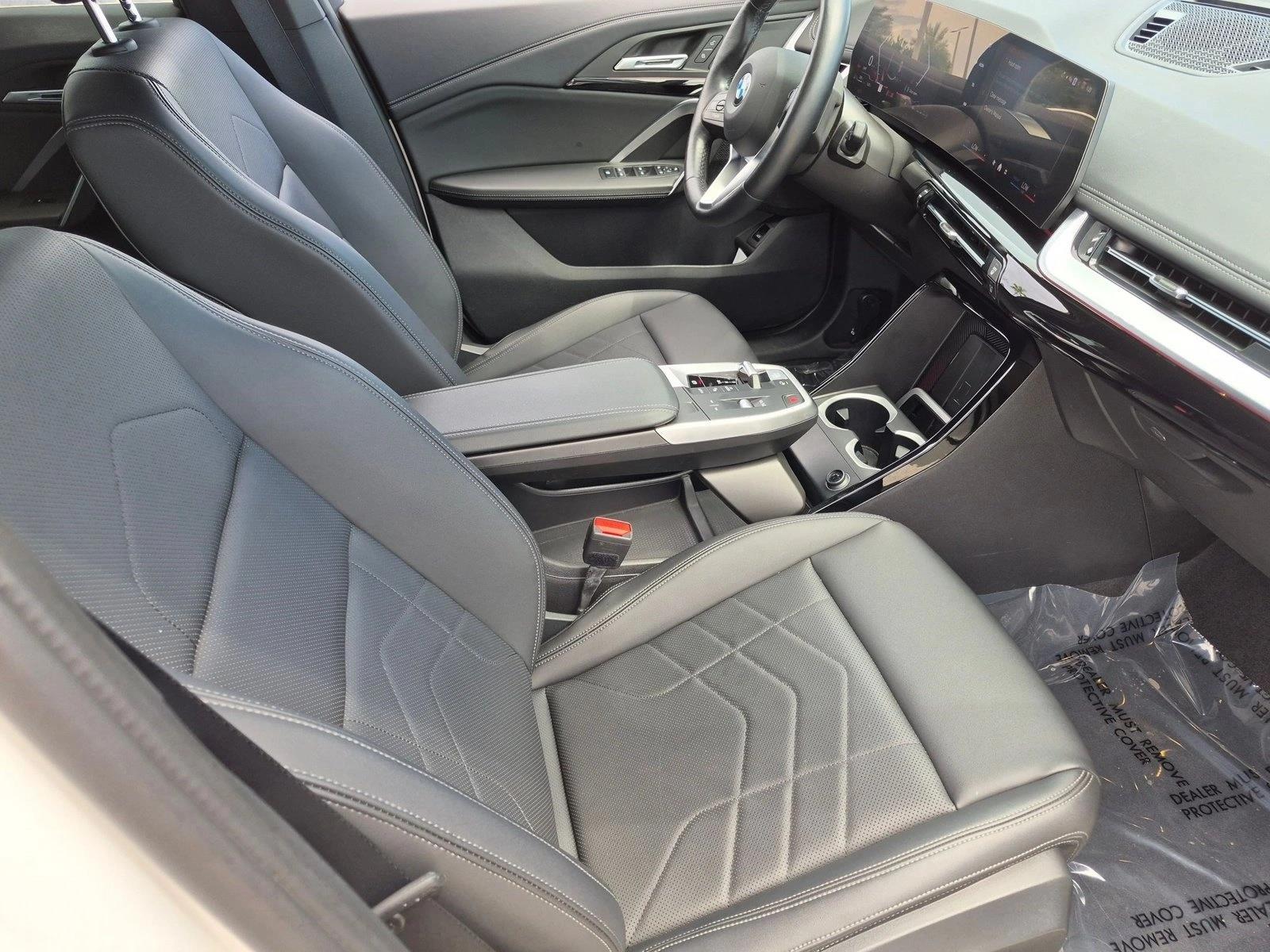 2024 BMW X1 28i - Photo 19
