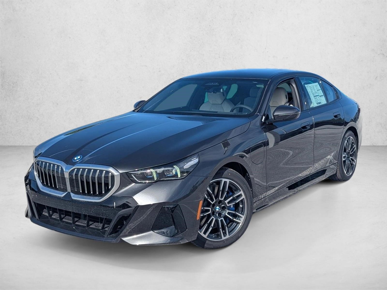 2027 BMW 550e xDrive Sedan
