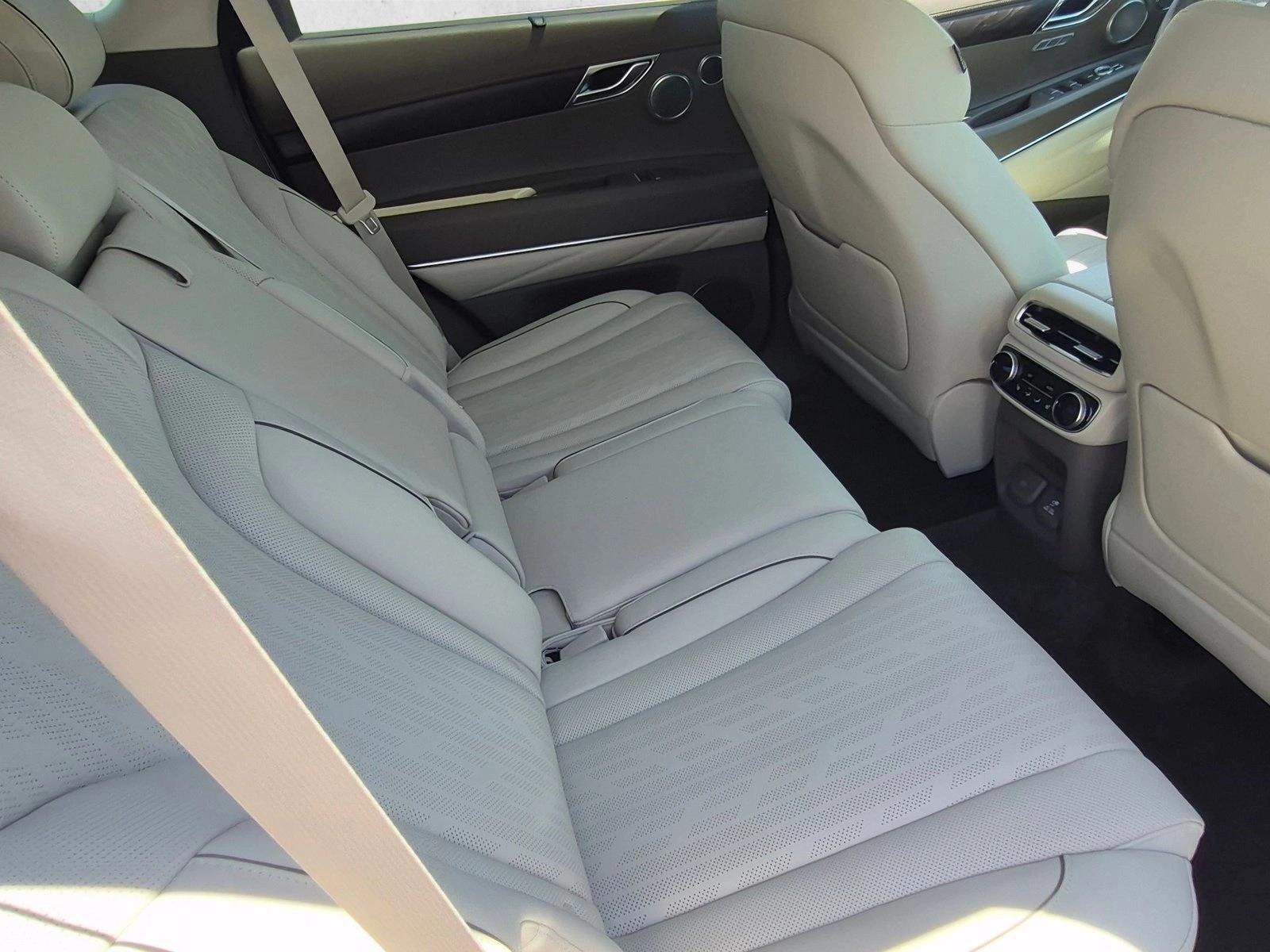 2021 GENESIS GV80 Standard - Photo 21