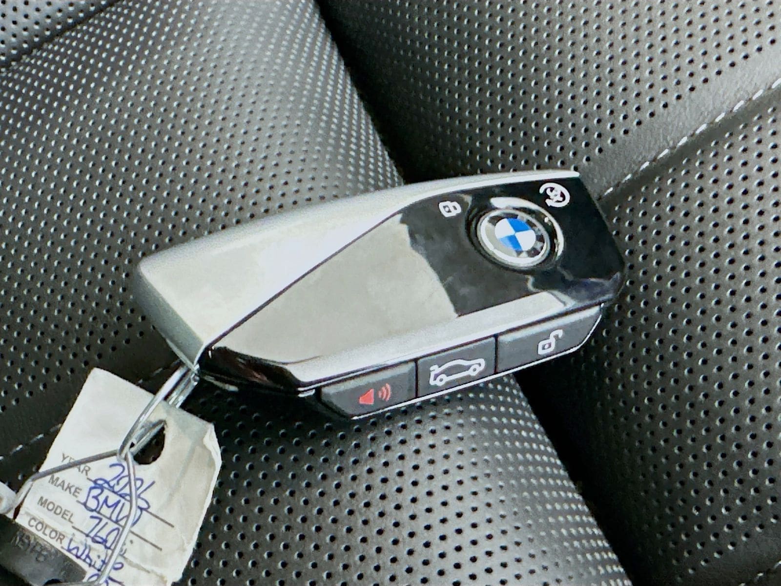 2026 BMW 7 Series 760i - Photo 47