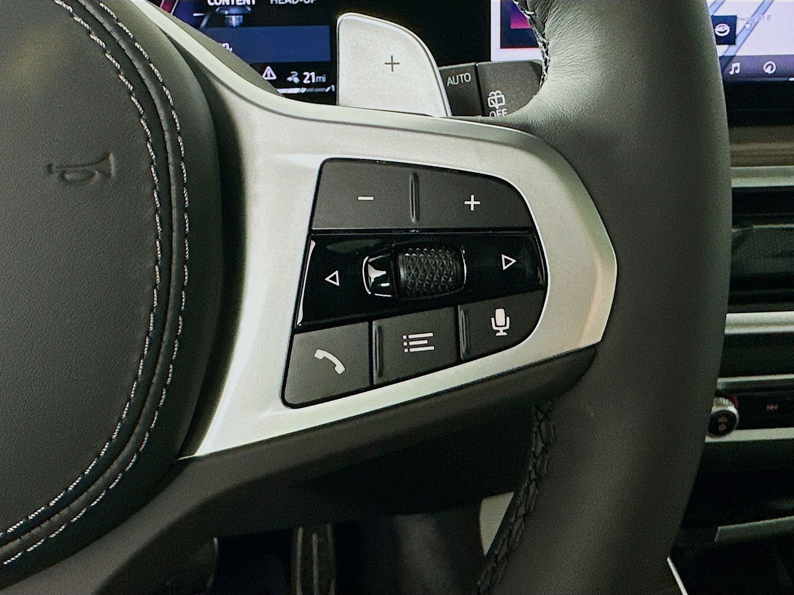 2026 BMW X5 50e - Photo 18