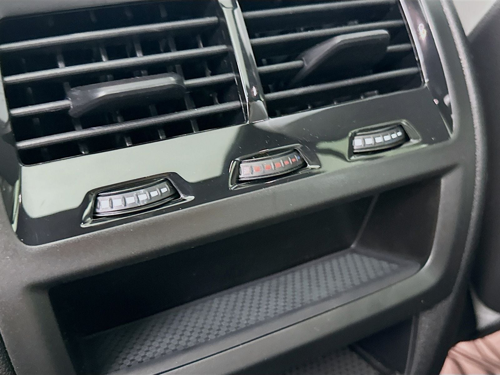2026 BMW X5 50e - Photo 36