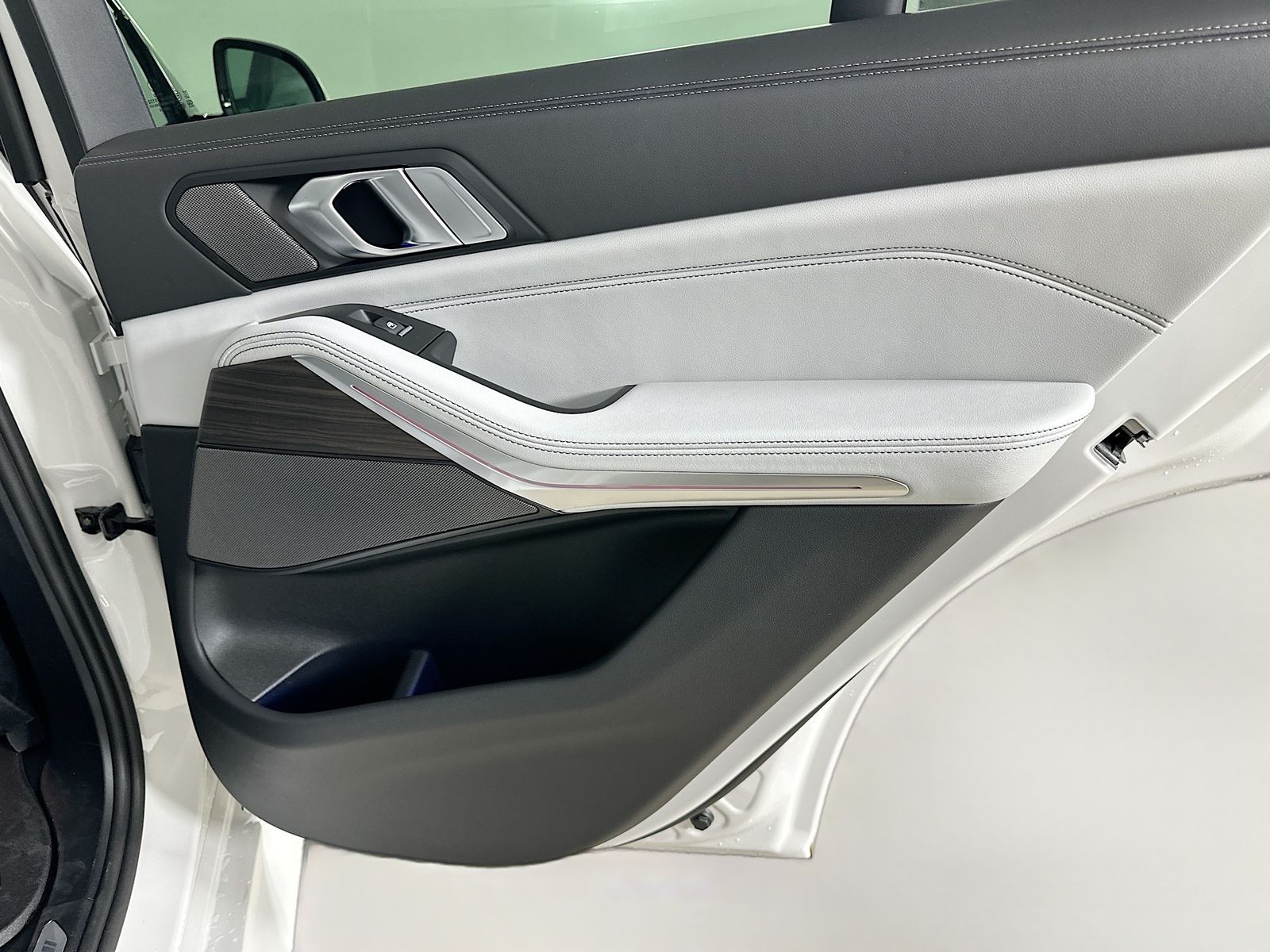 2026 BMW X5 50e - Photo 40