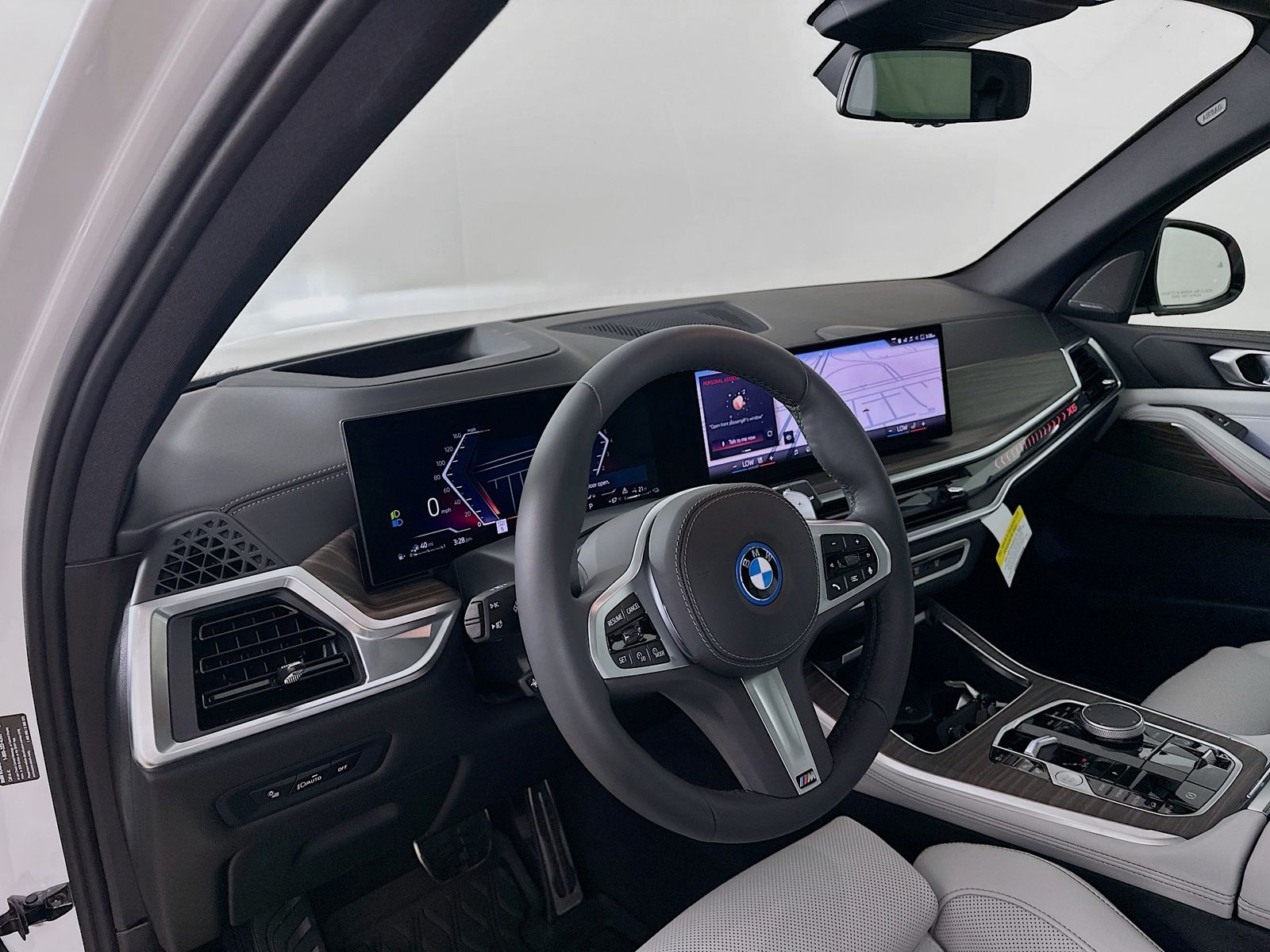 2026 BMW X5 50e - Photo 31