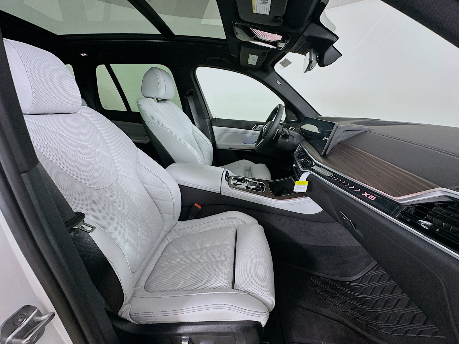 2026 BMW X5 50e - Photo 43