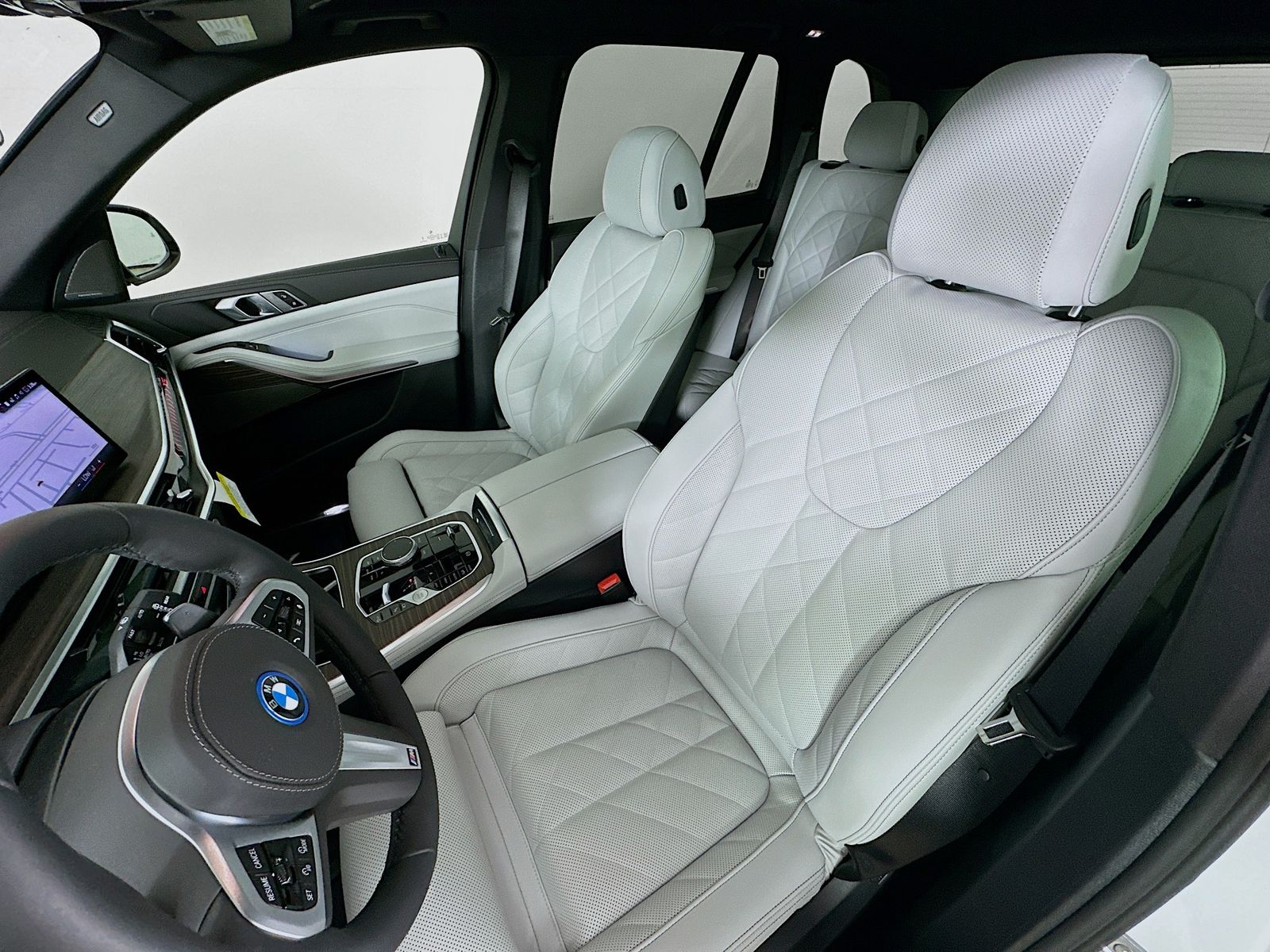 2026 BMW X5 50e - Photo 33