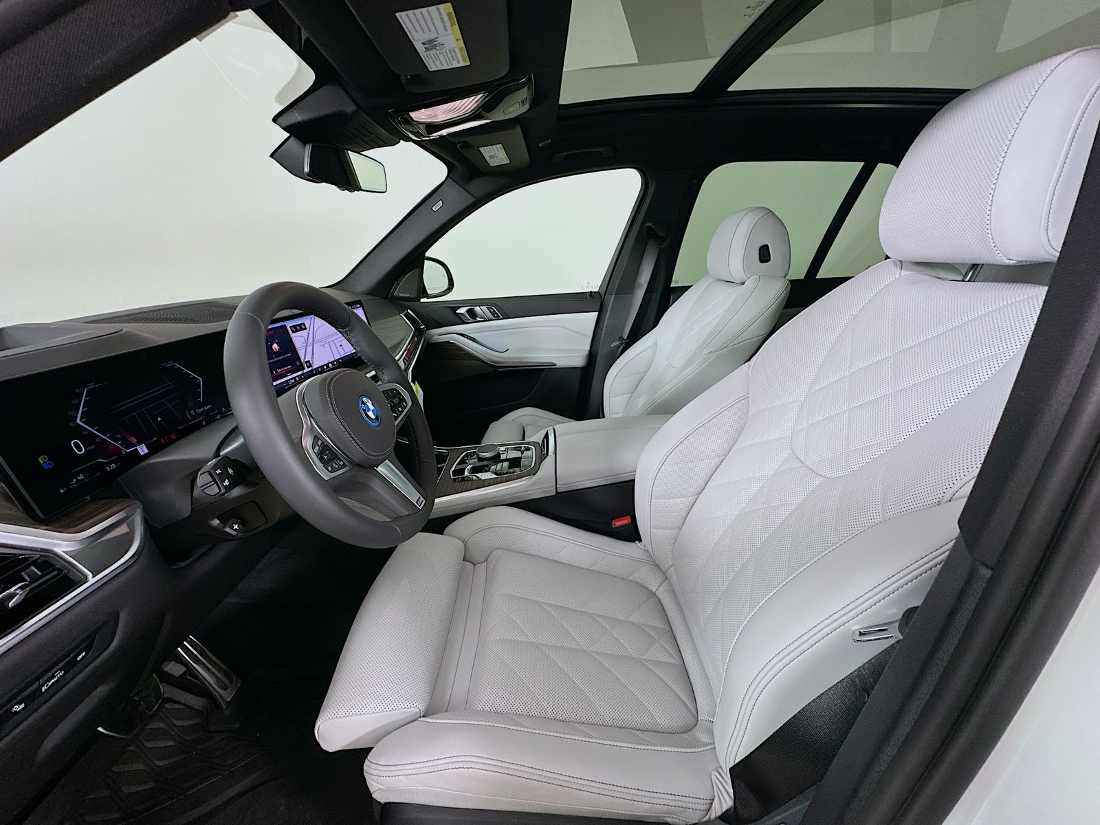 2026 BMW X5 50e - Photo 32