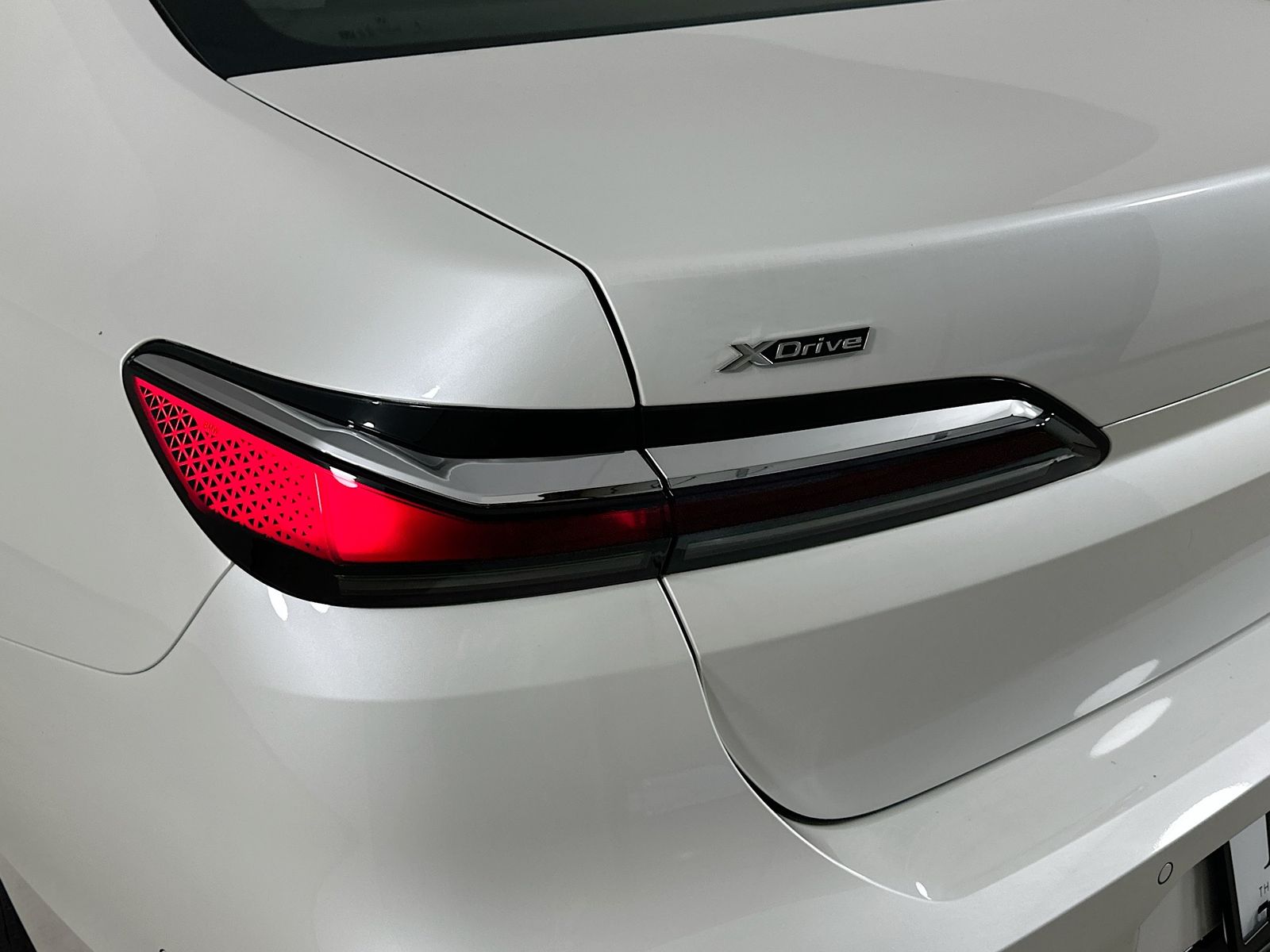 2026 BMW 7 Series 760i - Photo 12