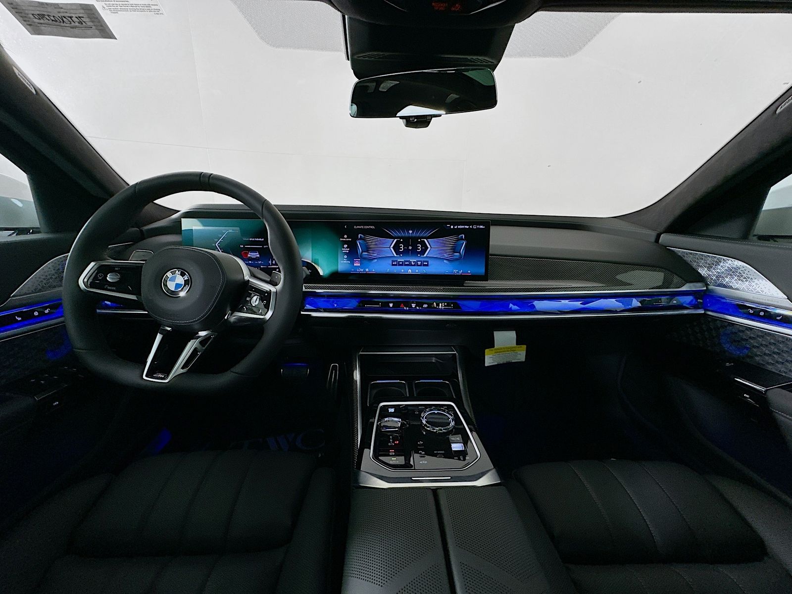 2026 BMW 7 Series 760i - Photo 14