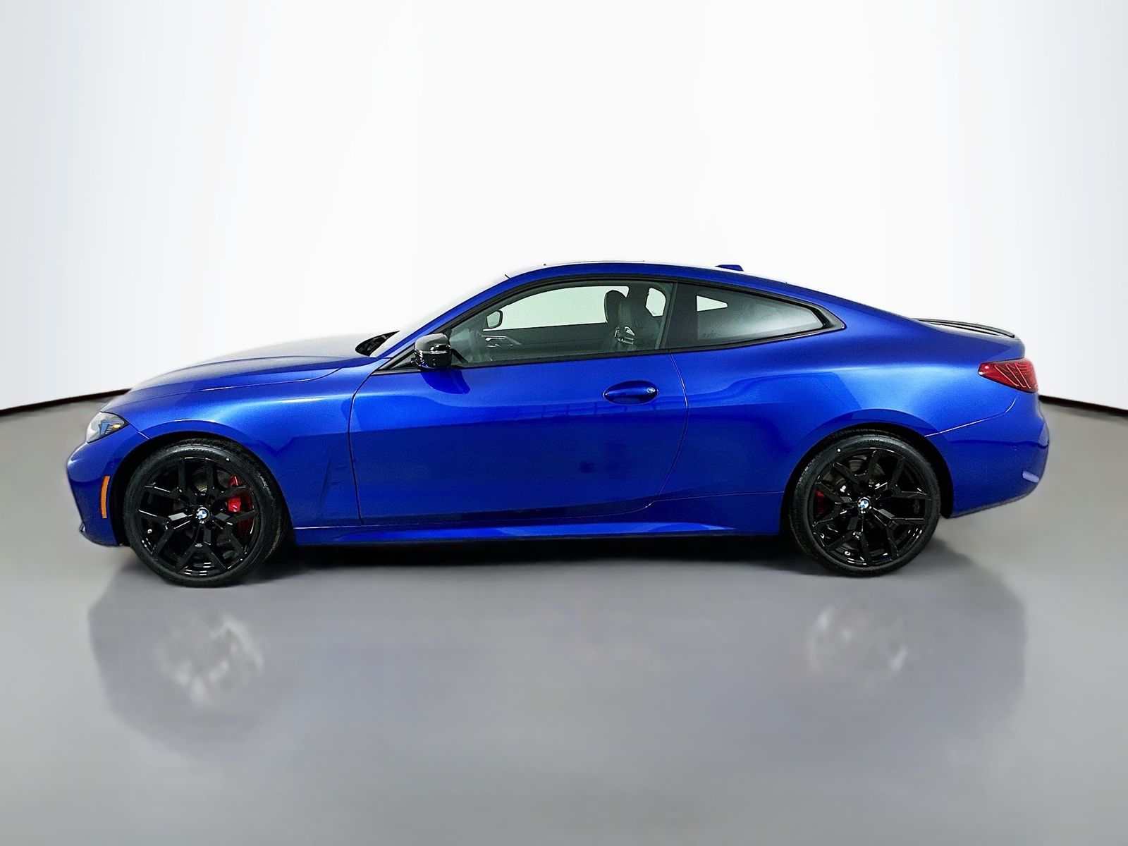 2026 BMW 4 Series 430i - Photo 8