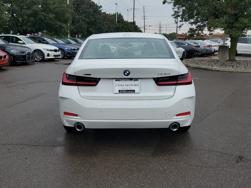 New 2026 BMW 330i xDrive Sedan