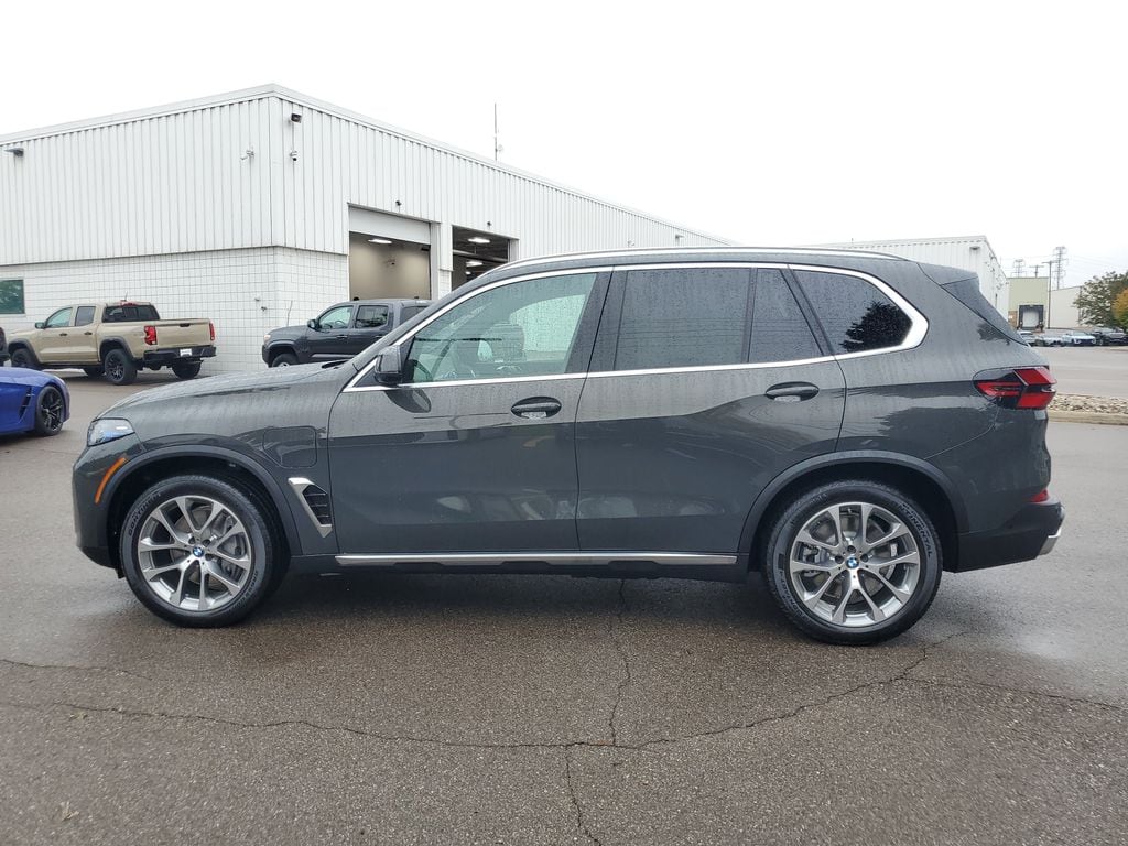 New 2026 BMW X5 PHEV xDrive50e SUV