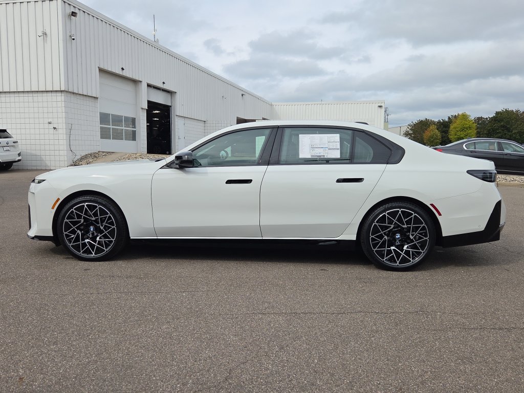 New 2027 BMW 7 Series xDrive Sedan