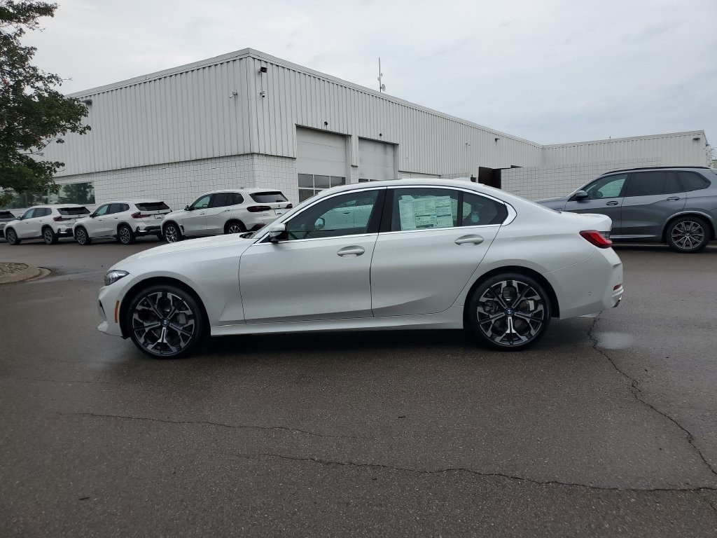 New 2026 BMW 330i xDrive Sedan