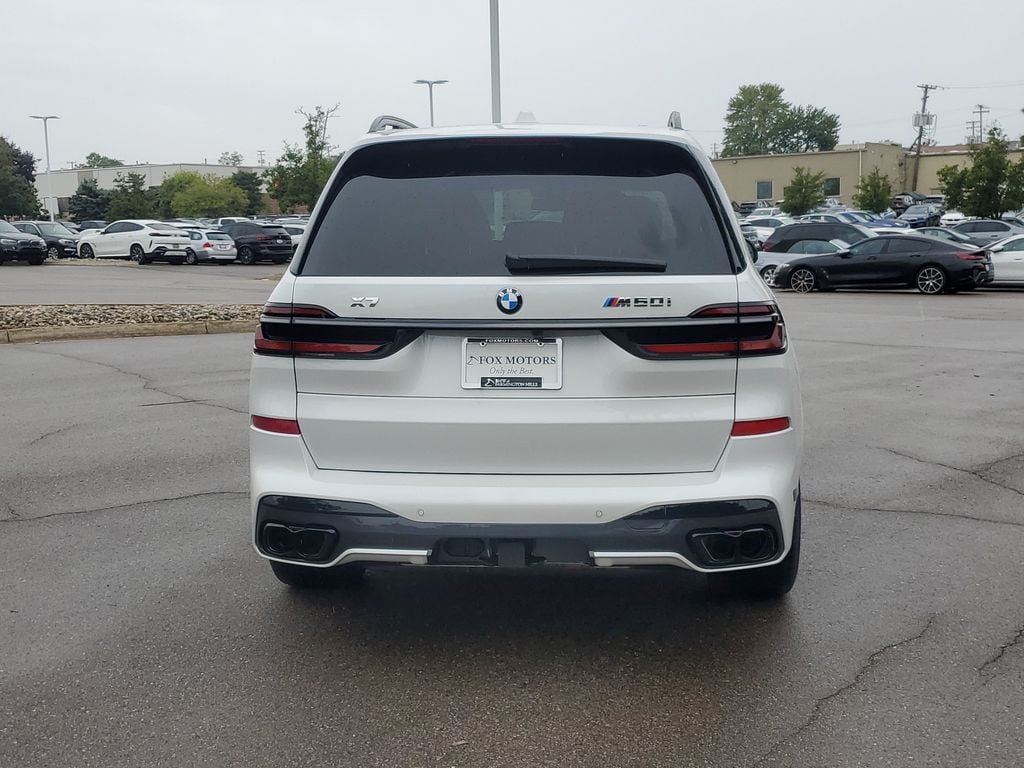 New 2027 BMW X7 M60i SUV