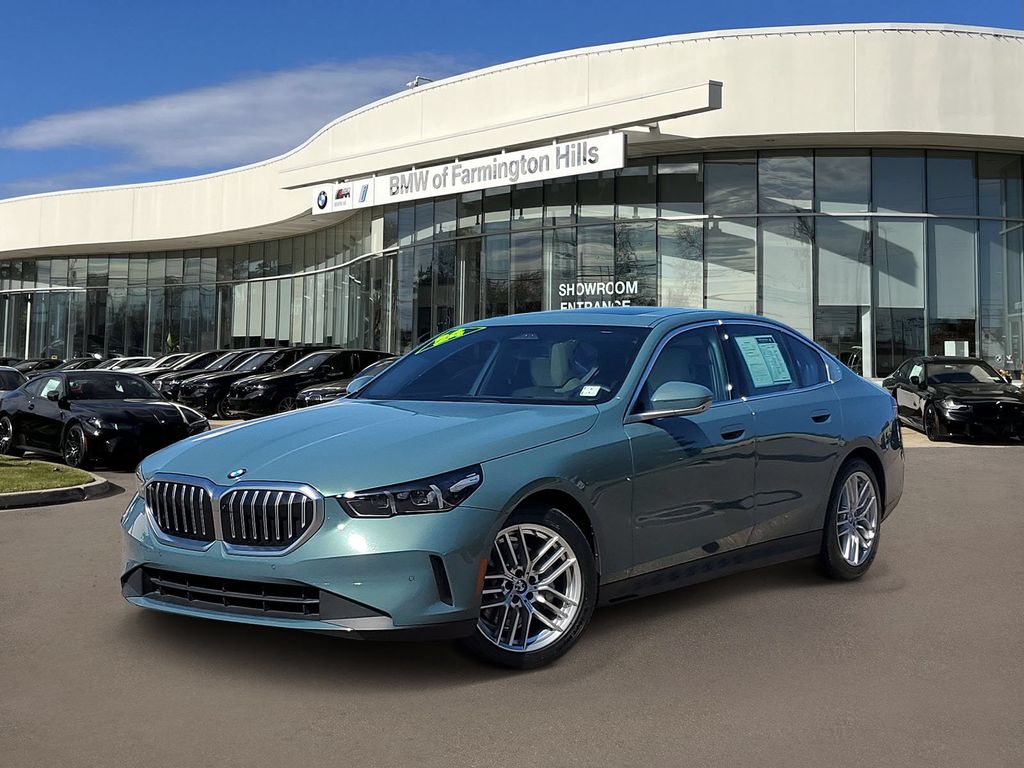 2024 BMW 5 Series 530i