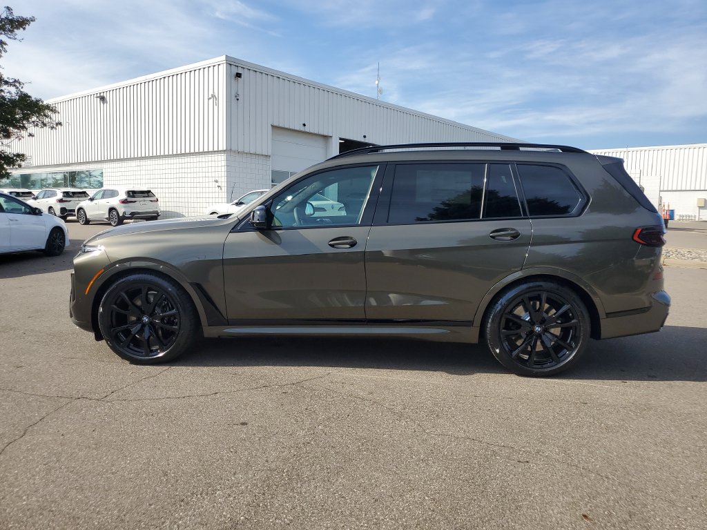 New 2027 BMW X7 M60i SUV