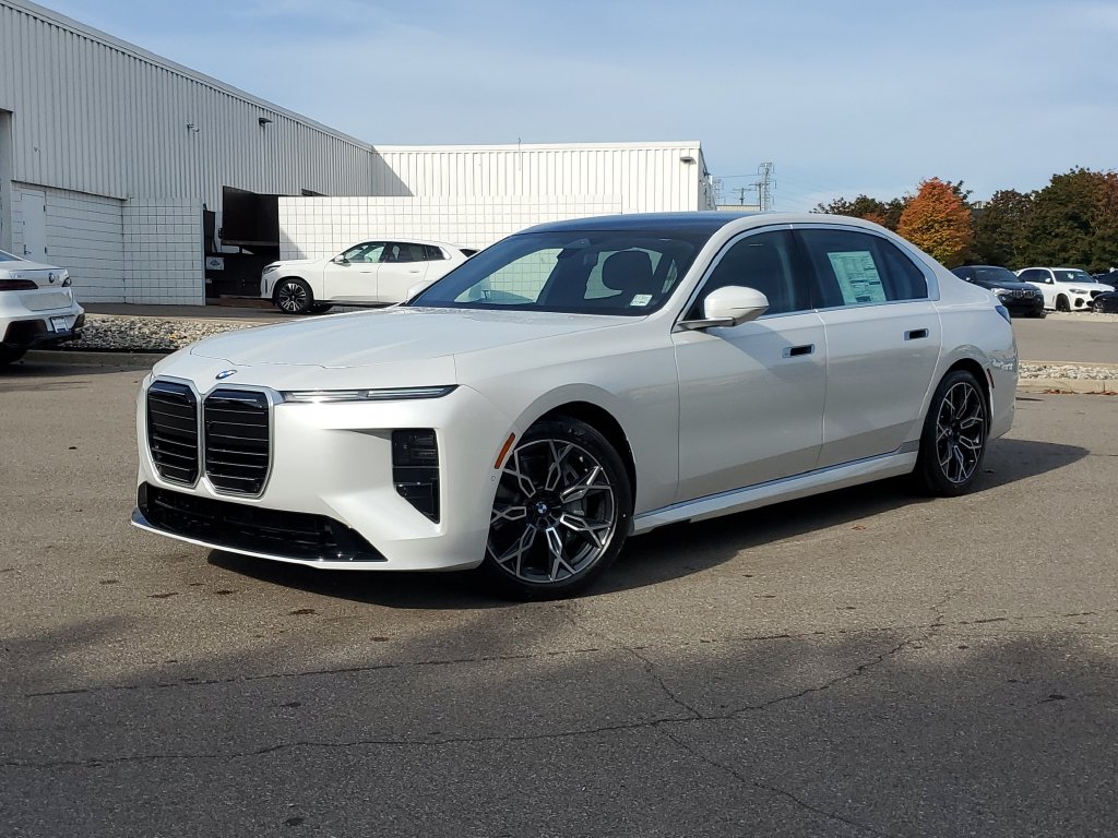 2027 BMW 7 Series 740i