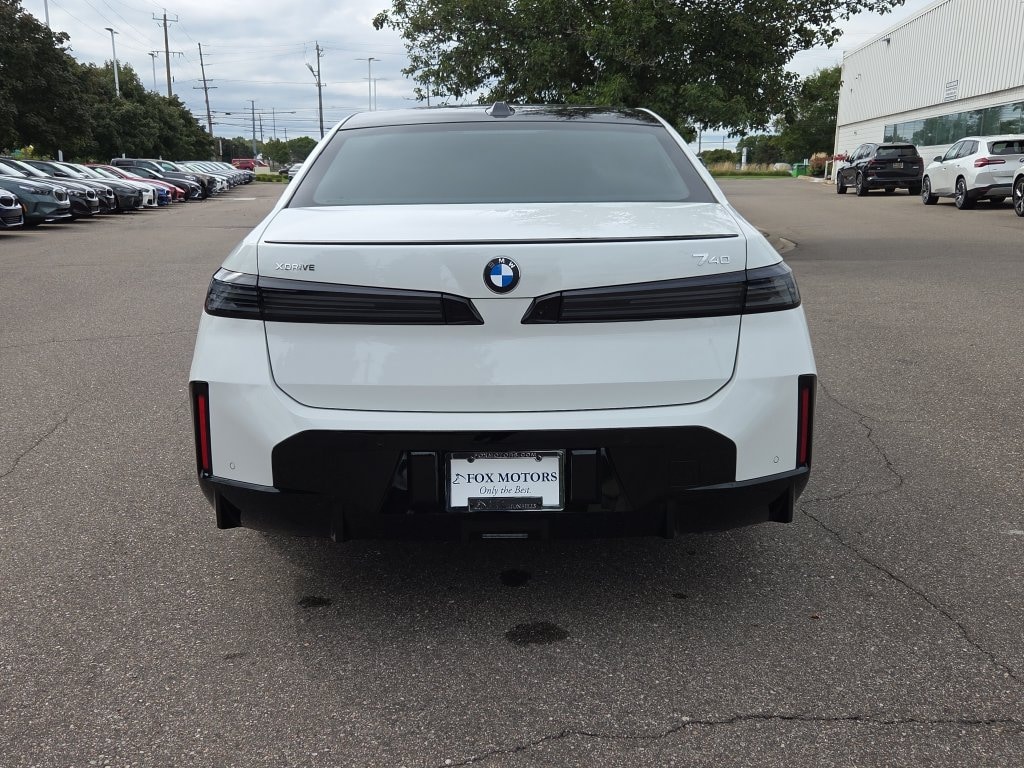 New 2027 BMW 7 Series xDrive Sedan