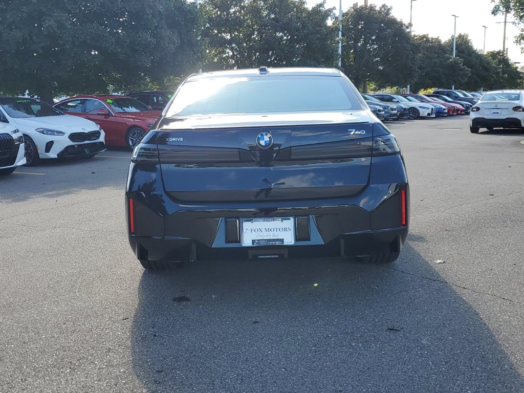 New 2027 BMW 740i xDrive Sedan